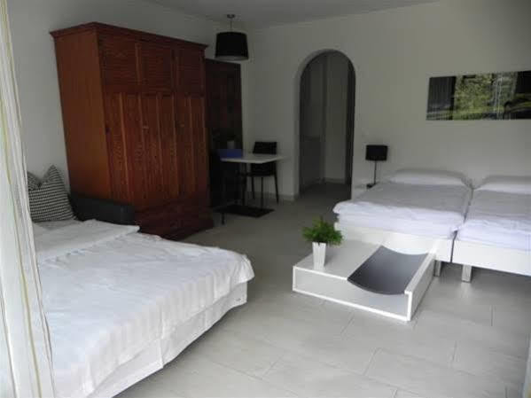 Aparthotel Al Lago 로카르노 외부 사진
