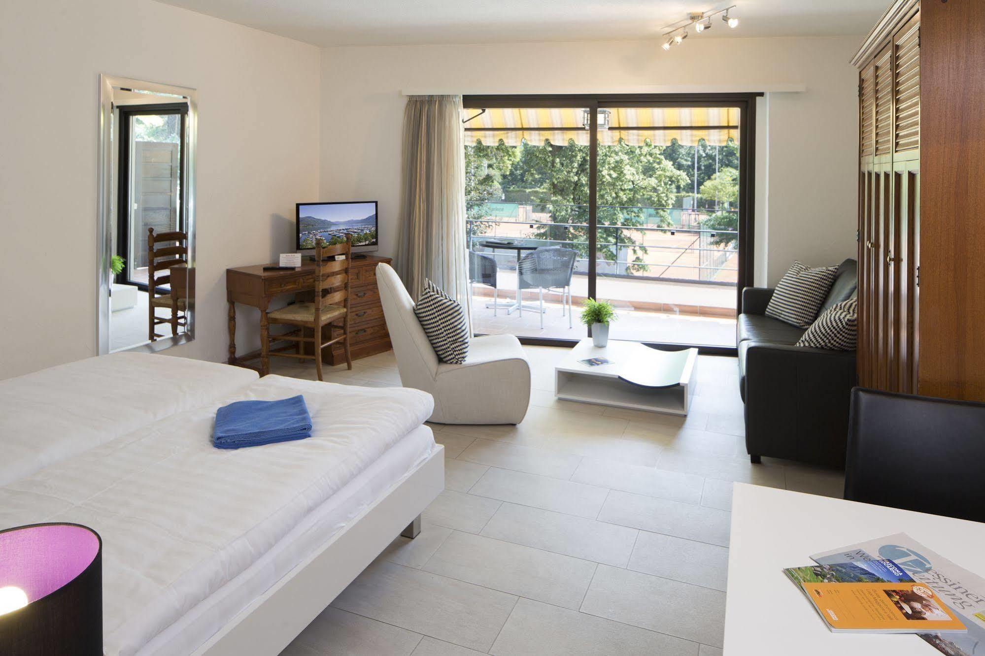 Aparthotel Al Lago 로카르노 외부 사진