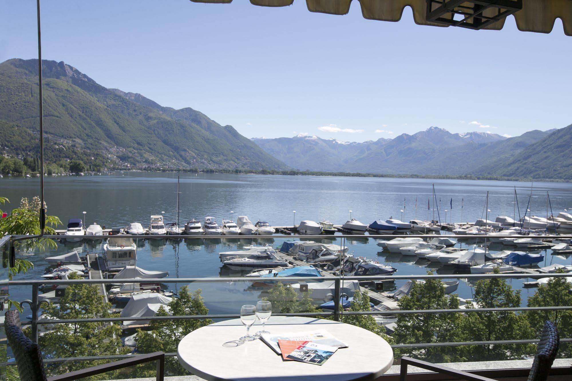 Aparthotel Al Lago 로카르노 외부 사진
