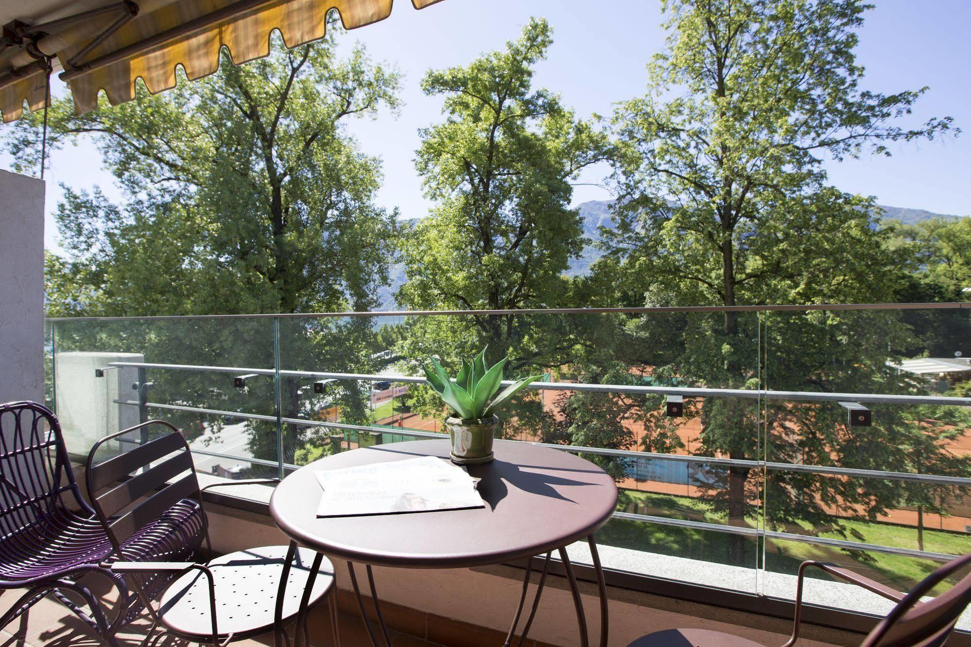 Aparthotel Al Lago 로카르노 외부 사진